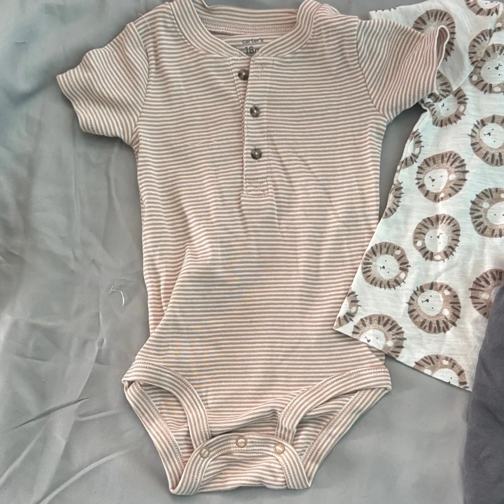 Carter's Neutral Lion Pajama Set in Cream, Brown & Tan